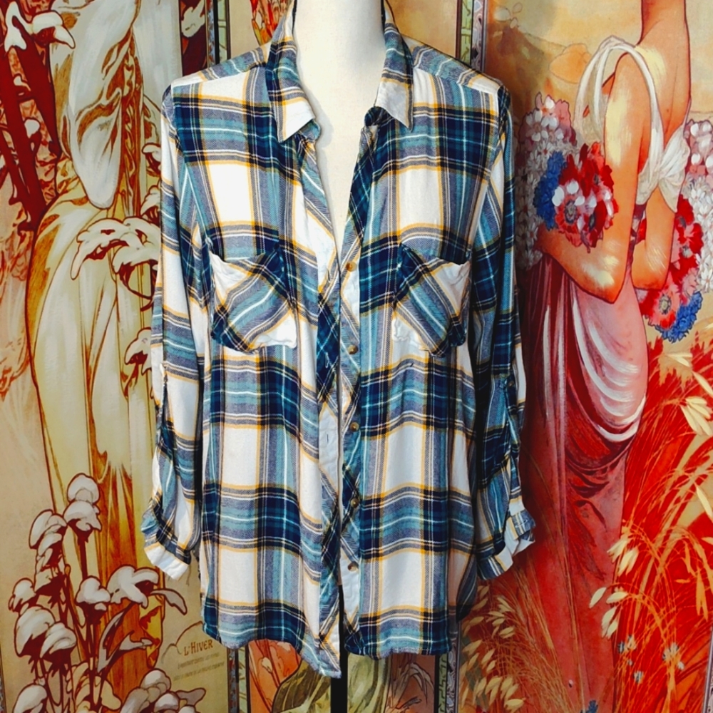 Woman's Plaid Button Up
